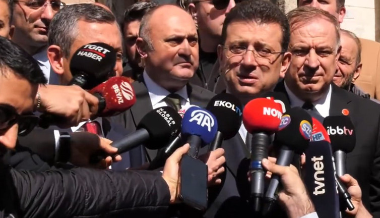 Ekrem İmamoğlu'ndan vatandaşın sorusuna ilginç cevap! 'Ceza alırsanız eşiniz mi aday olacak?'