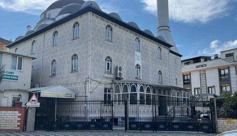 Kocaeli'de korkunç olay! Silahla vurup cami tuvaletine attılar