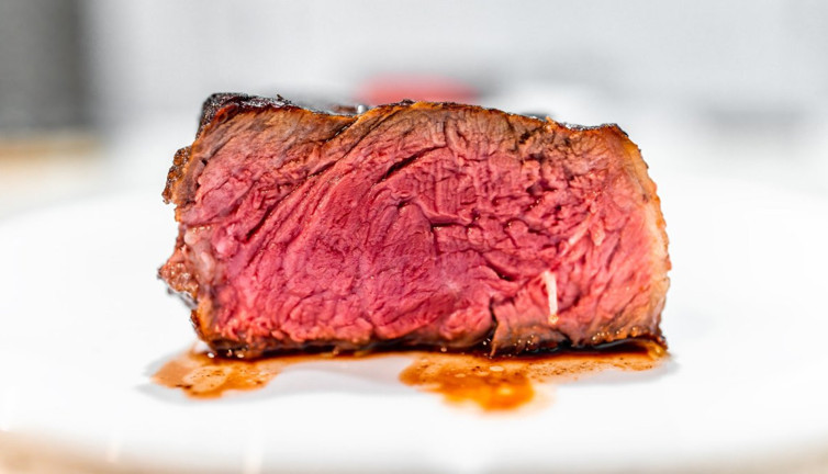 Bilim insanları kırmızı etteki gizli tehlikeyi tespit etti