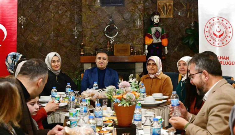 Ardahan’da "8 Mart Dünya Kadınlar Günü İftar Programı"