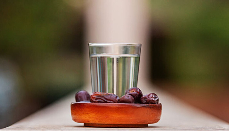 Fazla su içerek İftar açmanın büyük zararları! Uzmanlar uyarıyor