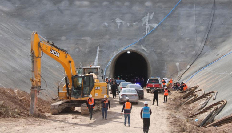 Kayseri'de hızlı tren inşaatında göçük! Ölü ve yaralı var