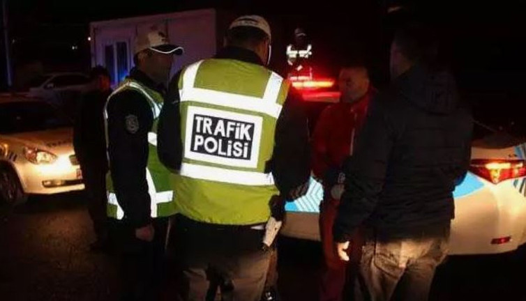 Değiştirmeyen sürücü yanacak 9 bin TL cezası var. Bakanlık açıkladı. Yüzbinlerce araçta var