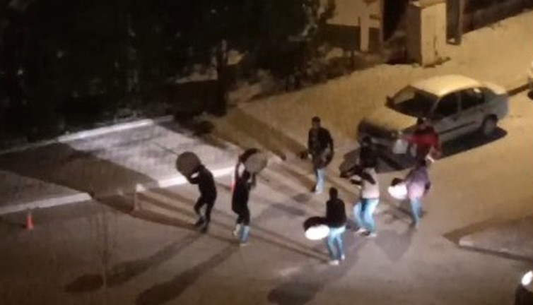 Hem oynadı hem sahura kaldırdı