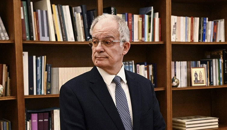 Komşunun yeni Cumhurbaşkanı Tasulas göreve başladı