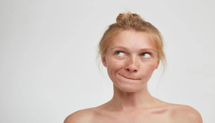 Ciltteki bu lekelere dikkat! Uzmanlar uyardı