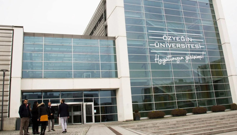 Özyeğin Üniversitesi'nde Sorumlu Yurttaşlık ve Etki dersi verildi