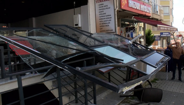 Maltepe'de ev yemekleri yapılan iş yerinde patlama! 1 kişi yaralandı