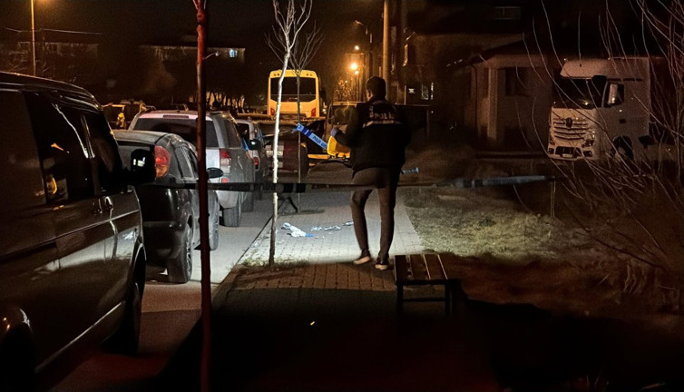 Alacak verecek davasında akrabasına acımadı