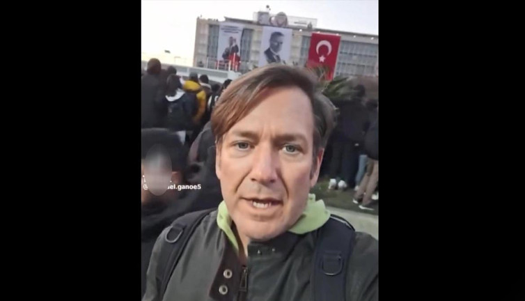 Saraçhanedeki yürüyüşe katılmıştı! Sınır dışı edildi