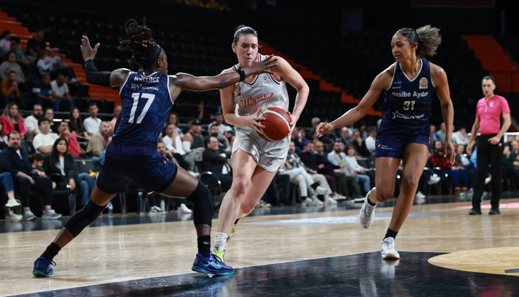 Nesibe Aydın uzatmalarda ÇBK Mersin'i mağlup etti