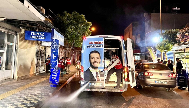 Ceyhan Belediyesi, bayram öncesinde ilçede temizlik çalışması yaptı