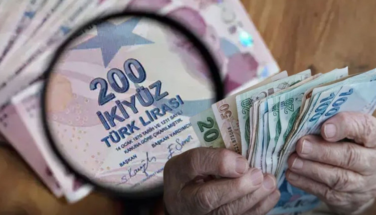 Resmi açıklama geldi! Emekli bayram ikramiyesi farkı ne zaman yatacak?