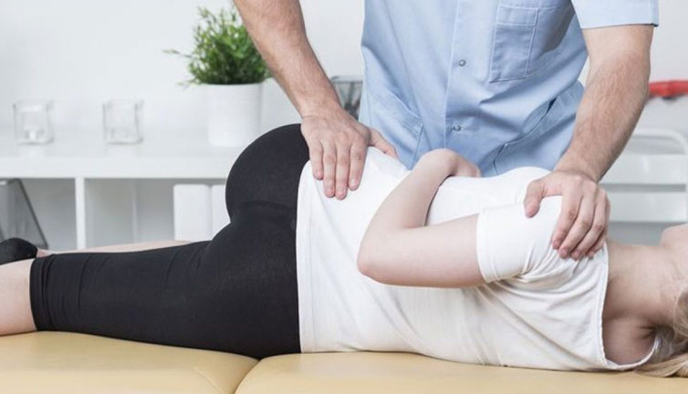 Bel ve boyun fıtığında ameliyatsız devrim! İşin uzmanları anlatıyor