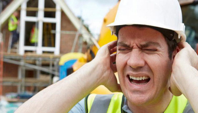 Yüksek ses sağır mı ediyor? Uzmanlar uyarılarını açıkladı