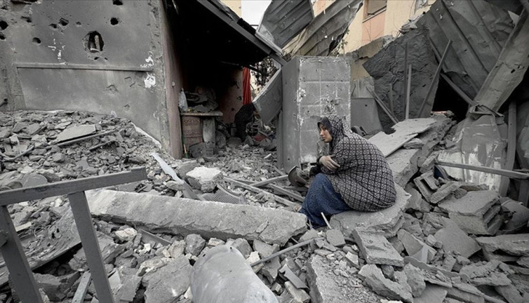 Sağlık çalışanlarından Gazze için destek yürüşü