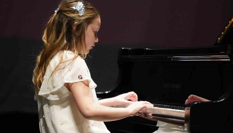 Bilecik’te müzik ziyafeti! Piyano tutkunları bir araya geldi