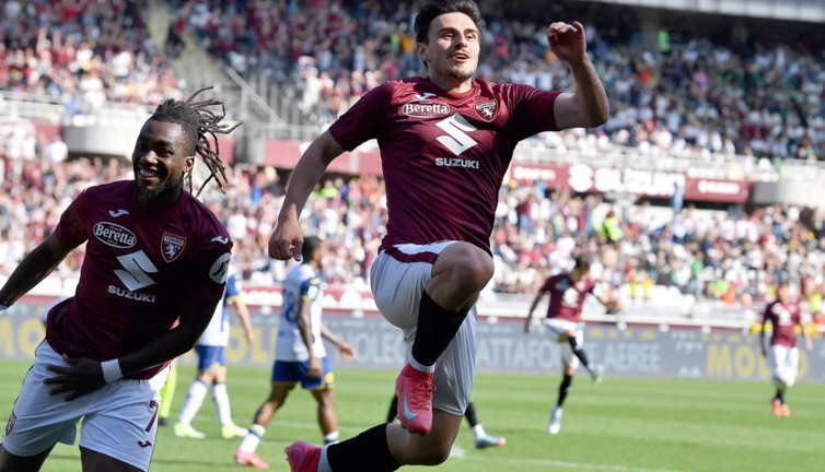 Eski Fenerbahçeli Torino'yu ipten aldı