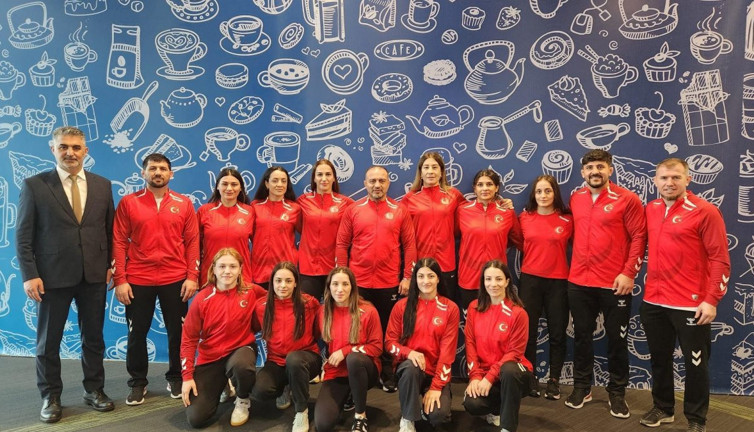 Milli güreşçilerimiz Avrupa yolunda