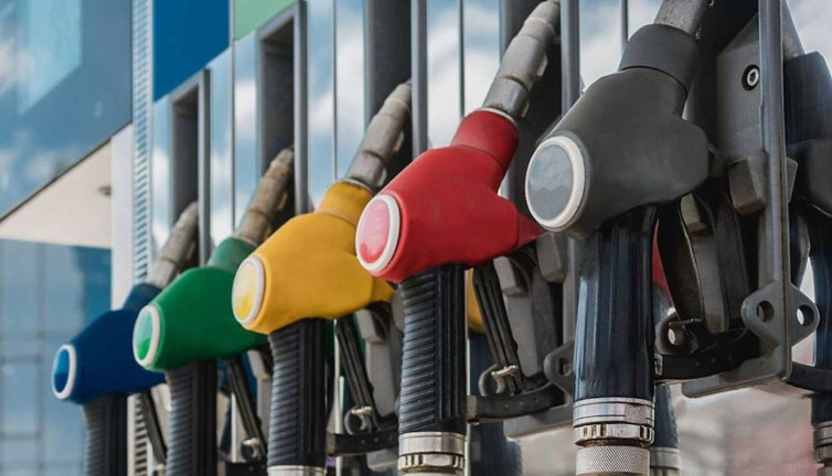 Akaryakıta dev indirim geliyor. Tarih belli oldu