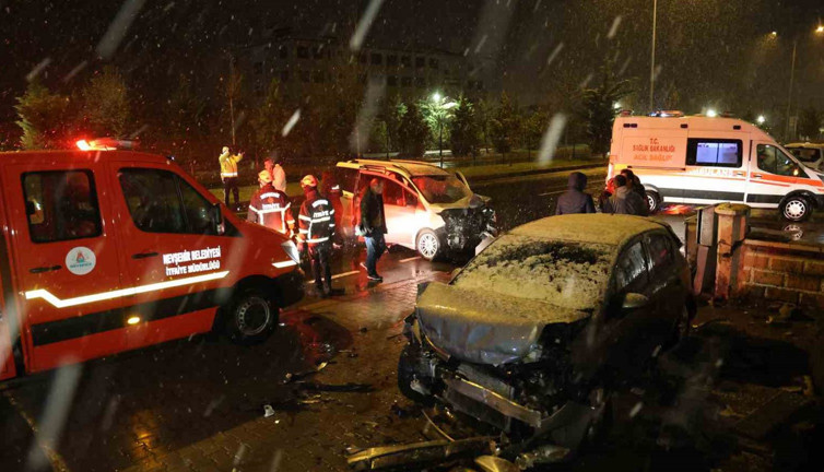 Su birikintisi felakete yol açtı! 1 kadın yaralandı
