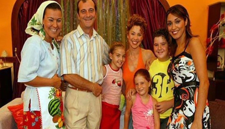 Yıllar sonra bir aradalar! Sihirli Annem'in iki yıldızı buluştu