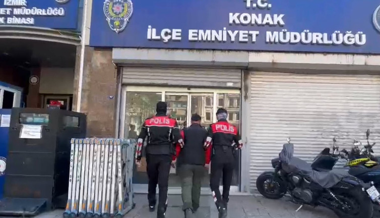 86 yıl hapisle aranan firari İzmir’de yakayı ele verdi!