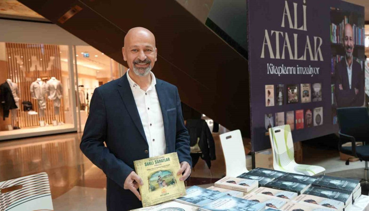 Gazeteci-yazar Ali Atalar kitabını tanıttı