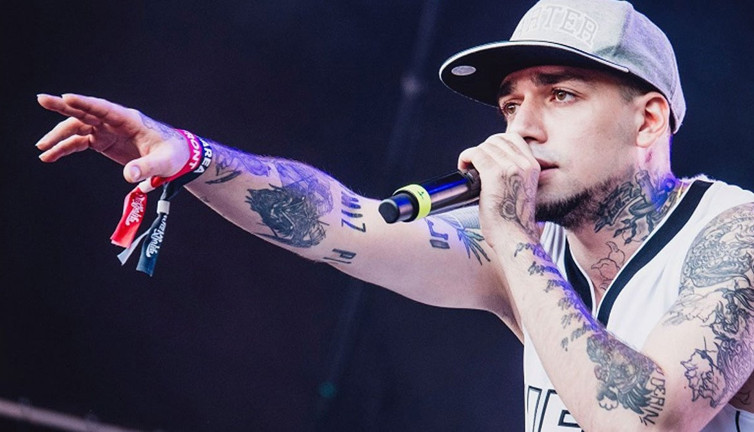 Ezhel'e soğuk duş! TÜGŞAV, yaptığı bağışa tenezzül etmedi