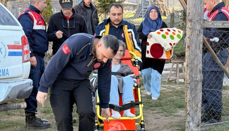 Bolu’da kaybolan kadın ormanda bulundu!