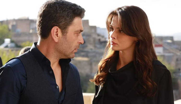 Uzak Şehir dizisi oyuncusu sosyal medya mesajlarına isyan etti