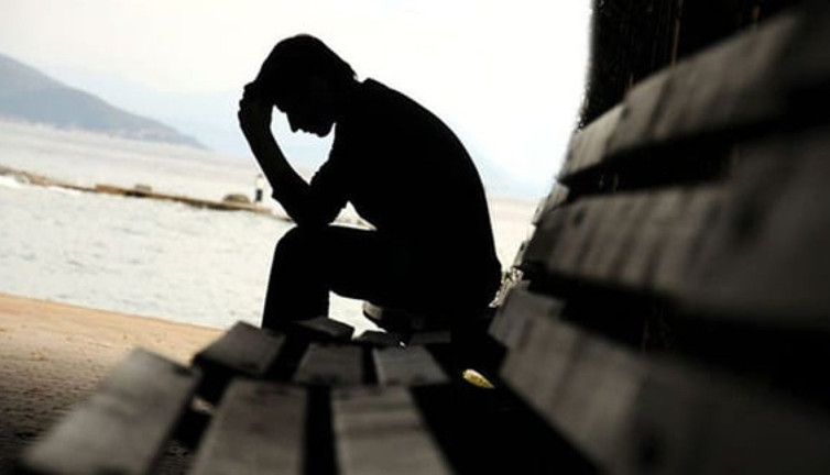 Depresyonu ilaç kullanmadan iyileştirme rehberi! Zihninizi ilaçsız özgürleştirin