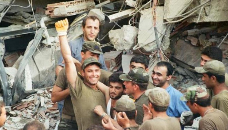 Depremlerde TSK neden yok? Emekli Tümgeneral Rafet Kılıç’tan şok çıkış