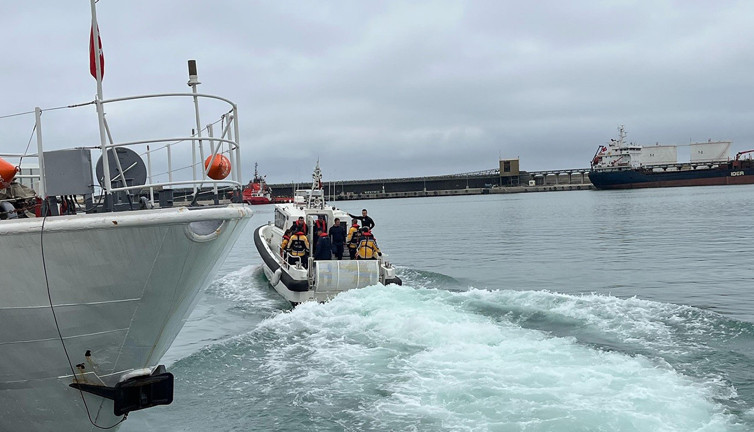 İnebolu’da denizde kurtarma nefes kesti