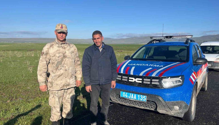 Kayıp vatandaş jandarma ekipleri tarafından bulundu
