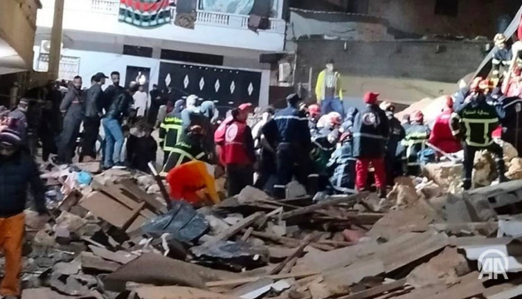 Heyelan Cezayir'in sahil kenti Oran’ı vurdu! 5 ev yerle bir: 4 ölü 13 yaralı var...