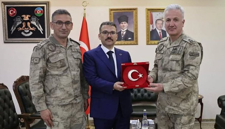 Tuğgeneralden Iğdır Valisine ziyaret