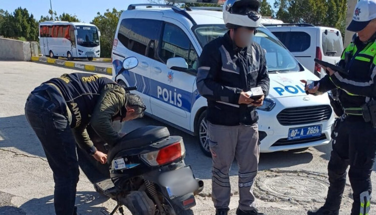 Antalya’da asayiş uygulaması: Çalıntı araçlar ele geçirildi