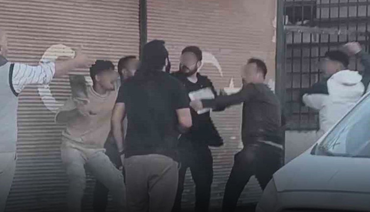 Hatay'da yürekleri ağza getiren olay! Kavgada keserler havada uçuştu