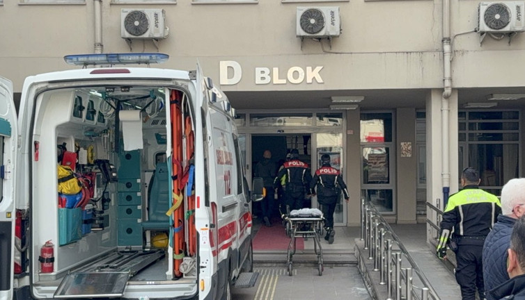 İl Sağlık Müdürlüğü avukatı odasında silahla vurulmuş halde bulundu
