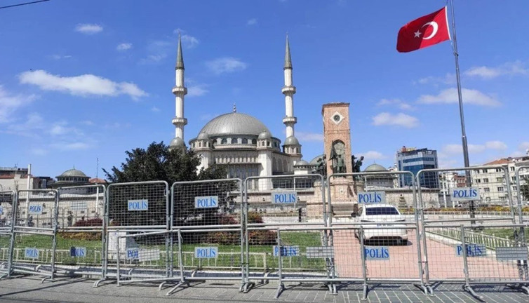 İstanbul'da 1 Mayıs! Yollar kapalı, seferler iptal