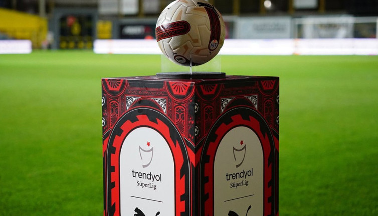 Trendyol Süper Lig'de nisan ayının en güzel golü açıklandı! Füze emojisiyle paylaşıldı