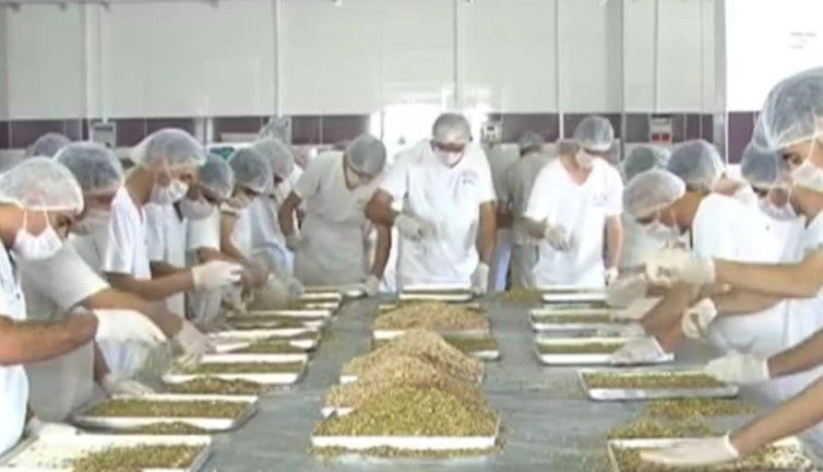 30 yıllık dev firma baklava keyfinizi zehir edecekti. İçine bakın ne katacaklardı. 100'den fazla şubesi var