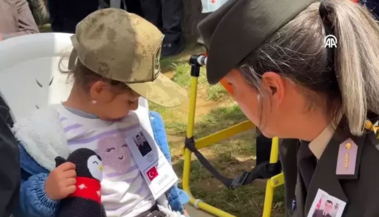 Şehit Uzman Çavuş Önder Özen'e acı veda! 4 yaşındaki kızının sözleri yürekleri dağladı...