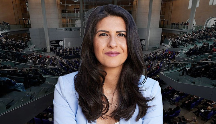 Almanya Kabinesi'nde bir ilk! Türk bakan göreve başladı