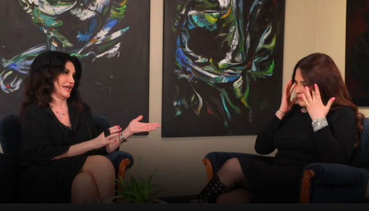 Ünlü şarkıcı Reyhan Karaca'dan yıllar sonra gelen itiraf! Gözyaşları içerisinde anlattı