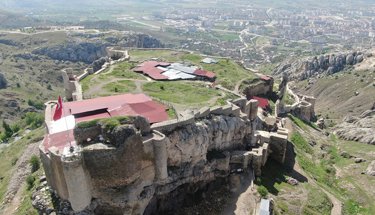 Türkiye’nin en büyük hazinesi! 17'nci kez balta vuruldu