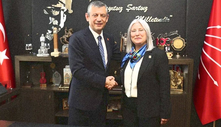 Erdoğan’ın sağ koluyla evliydi, CHP’ye geçti!