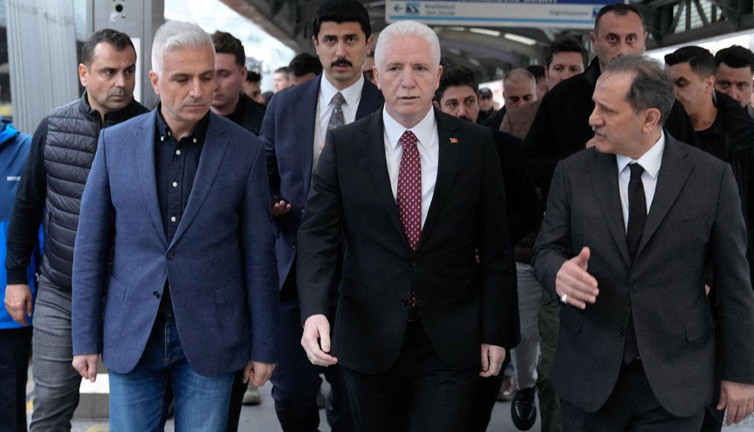 Vali Gül'den metrobüs kazasına ilişkin açıklama!