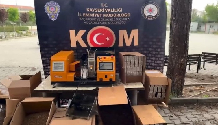 Kayseri’de kaçak tütün operasyonu: 50 bin makaronla yakalandılar!